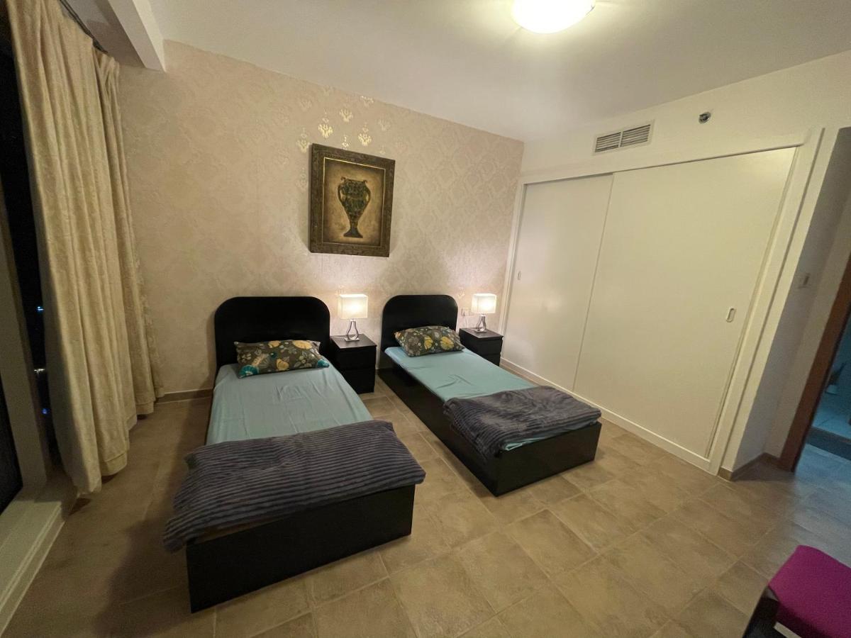 Travelers Backpackers Hostel Dubaj Kültér fotó